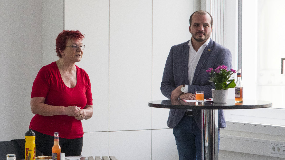 Gabi Rolland und Jan-Peter Röderer bei der ÖPNV-Diskussion.